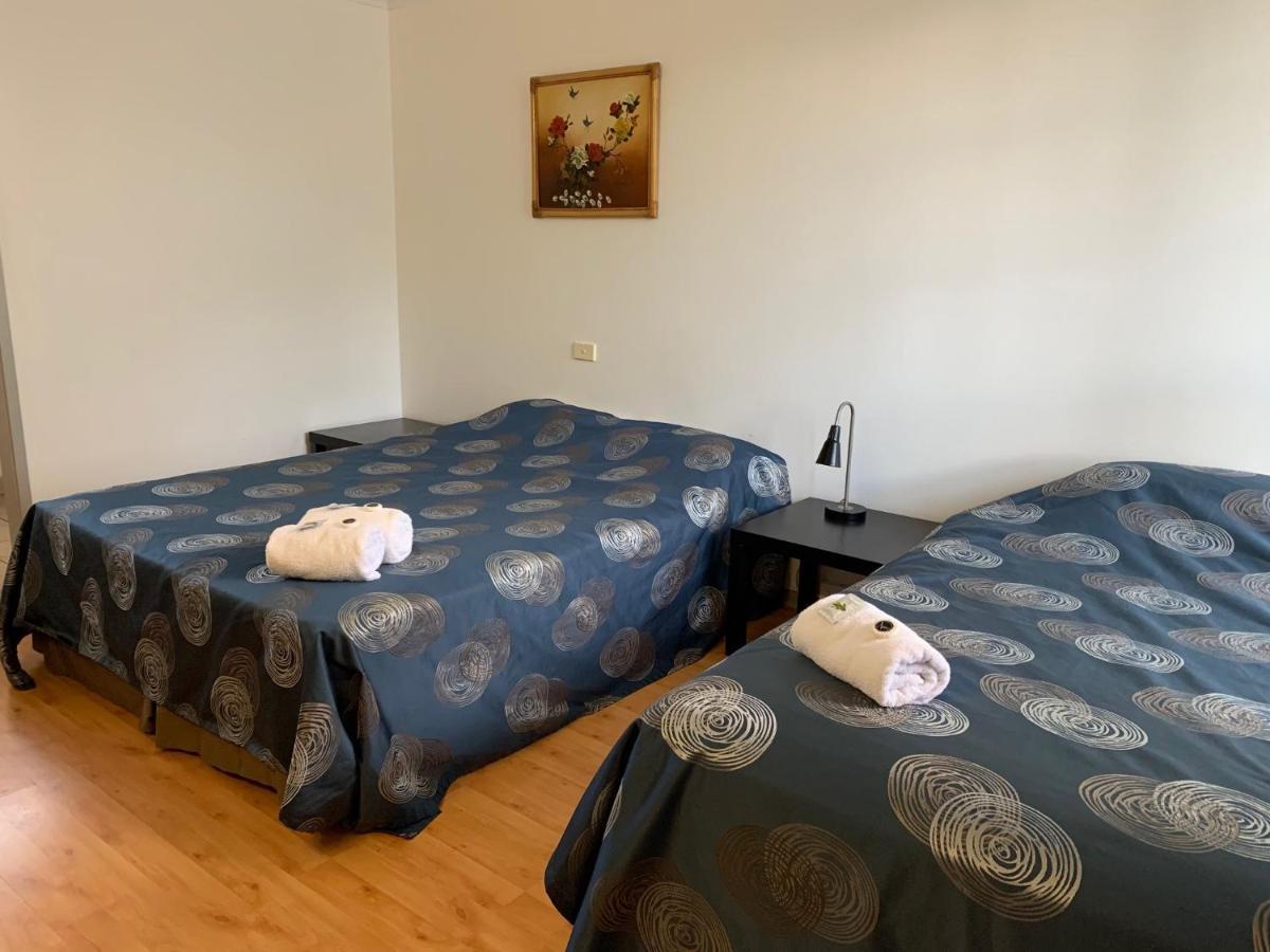 Beaconsfield Lodge Motel Extérieur photo
