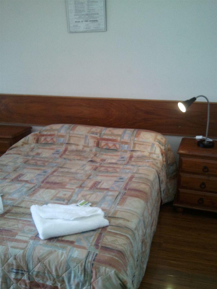 Beaconsfield Lodge Motel Extérieur photo