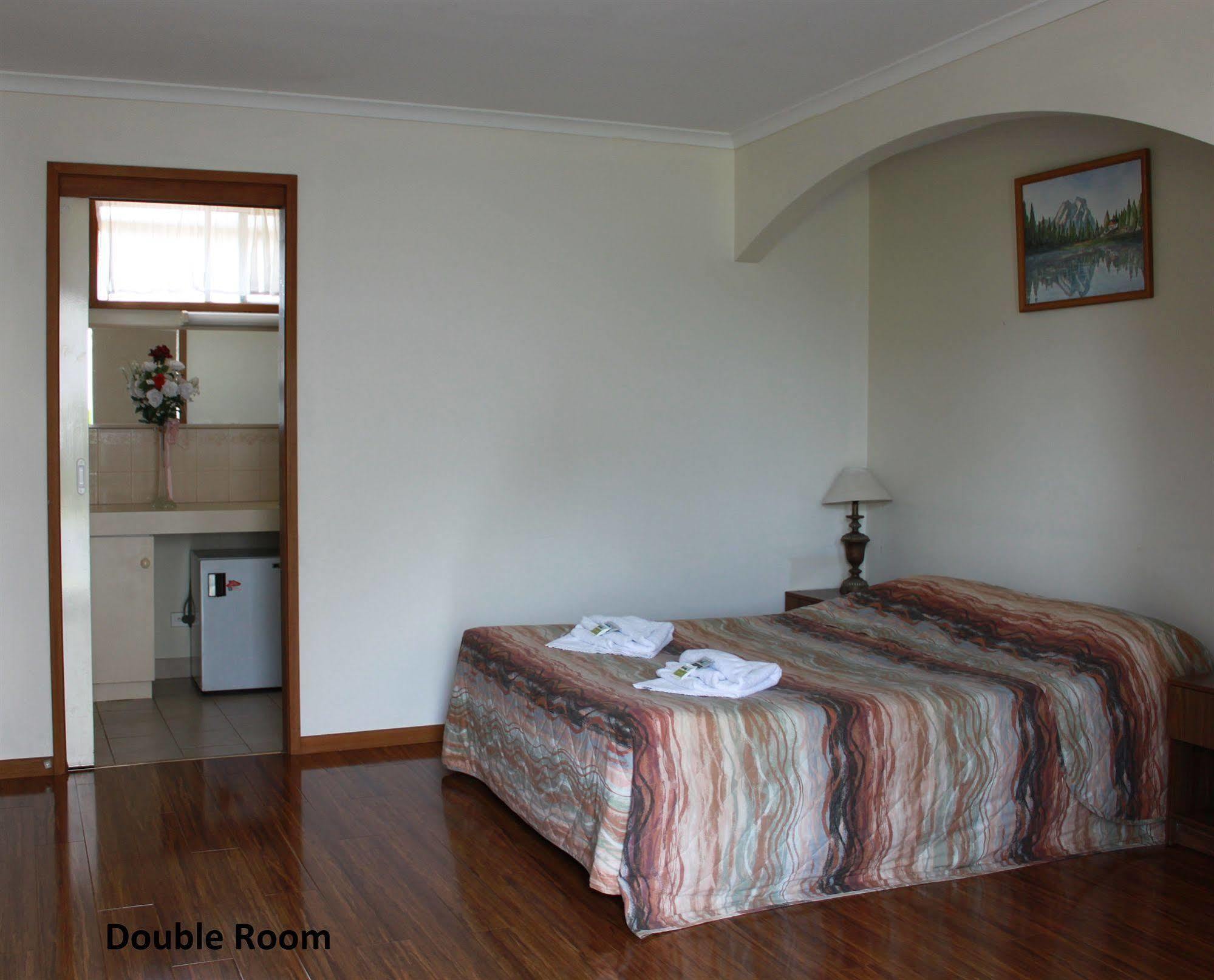 Beaconsfield Lodge Motel Extérieur photo