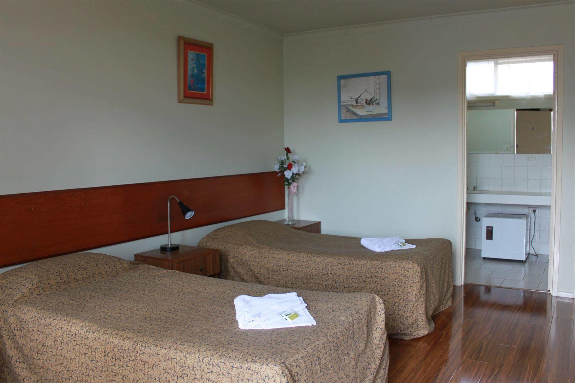 Beaconsfield Lodge Motel Extérieur photo