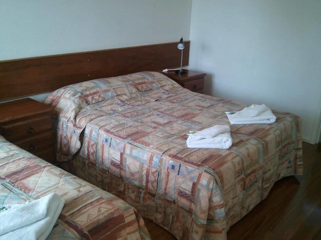 Beaconsfield Lodge Motel Extérieur photo