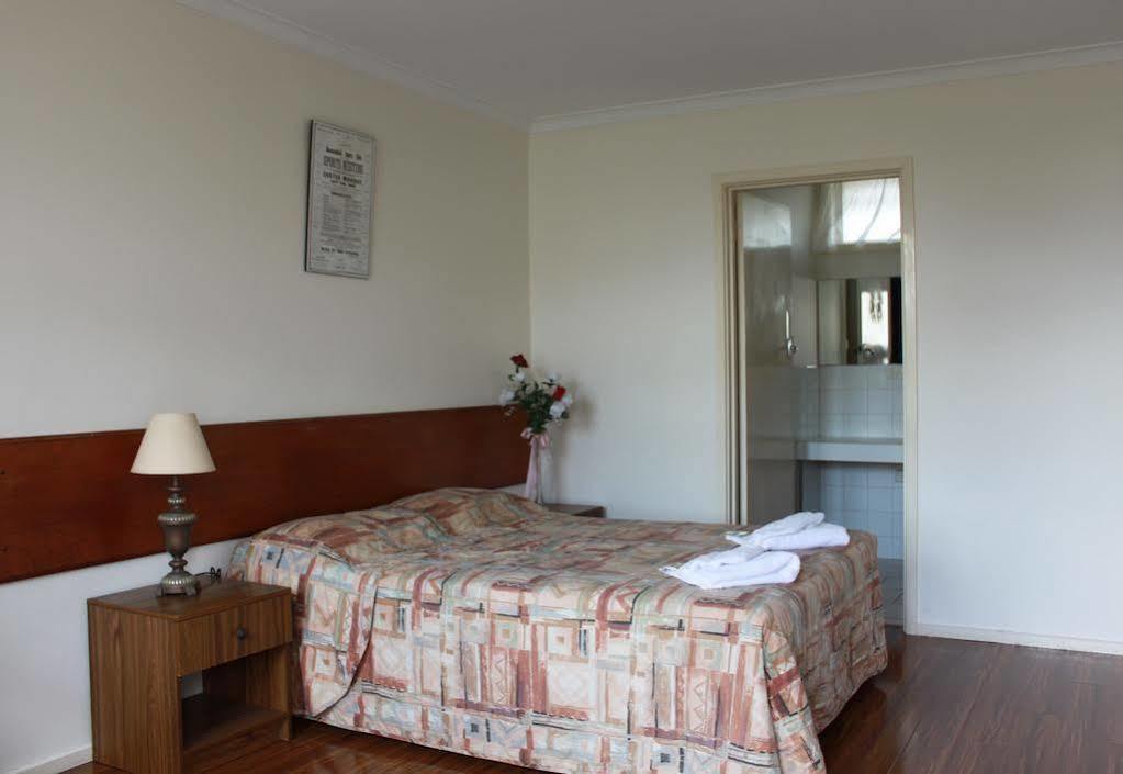 Beaconsfield Lodge Motel Extérieur photo